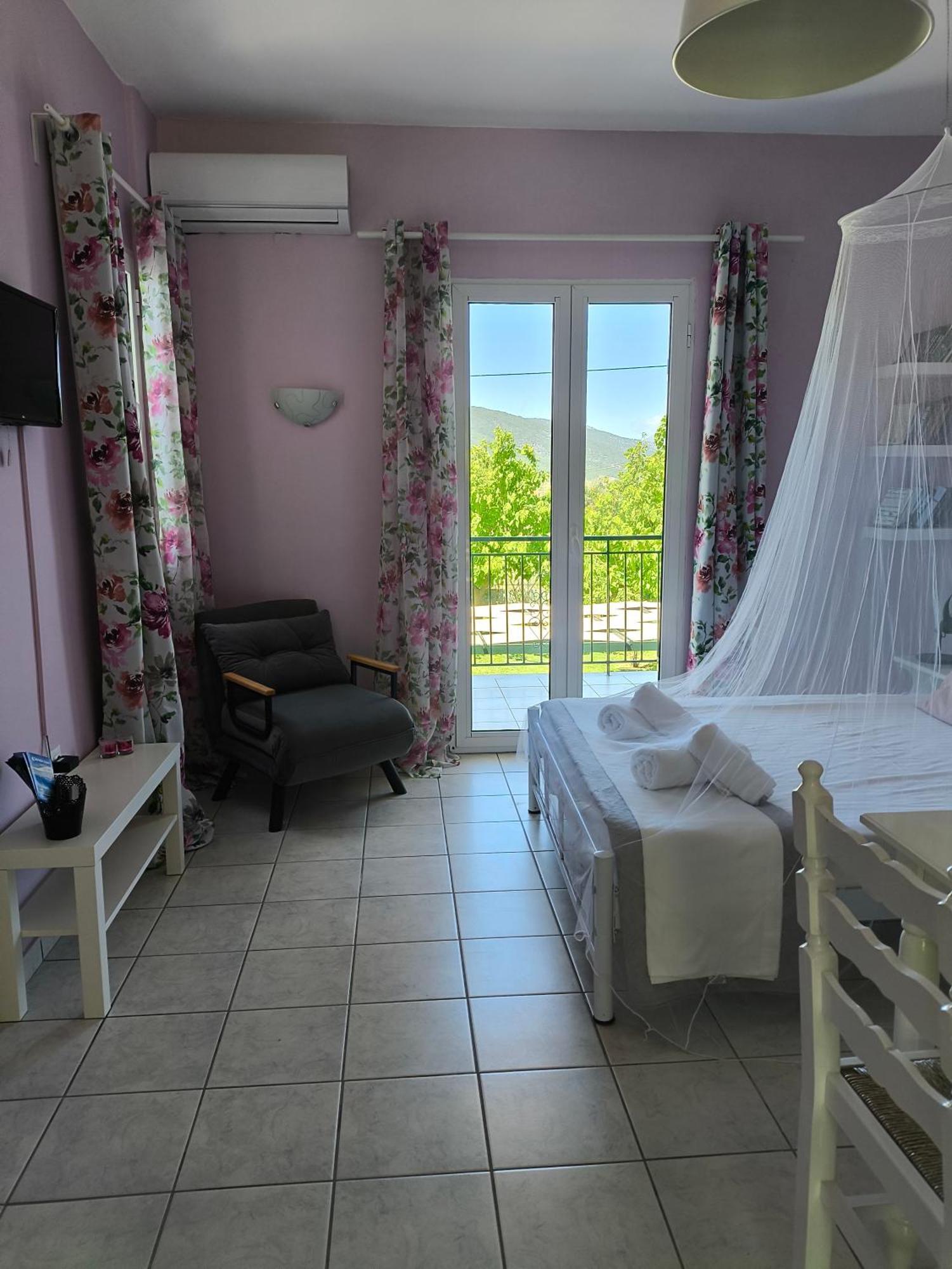 Villa Rosegarden Sami  Habitación foto